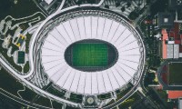 _户外运动嘉年华：结合登山、跑步和网球的综合挑战_，户外运动登山培训